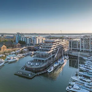5* Отель Harbour &