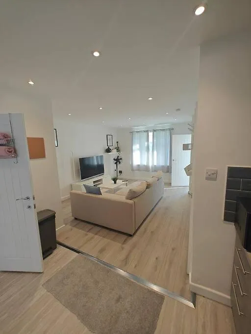 Holiday home Stunning 4 Bed House Ideal For Contractors Southampton